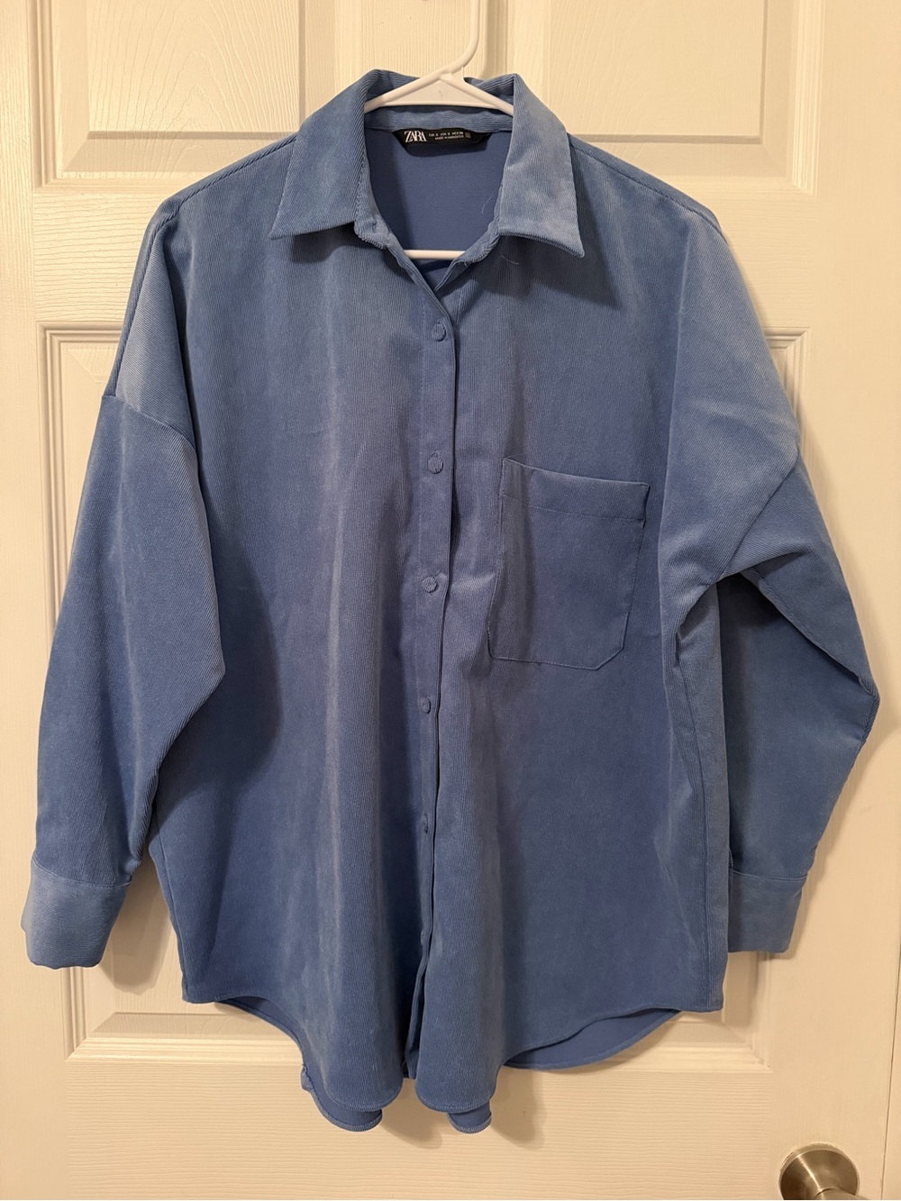 Zara Women’s Light Blue Oversized Relaxed Button-Down Shirt
